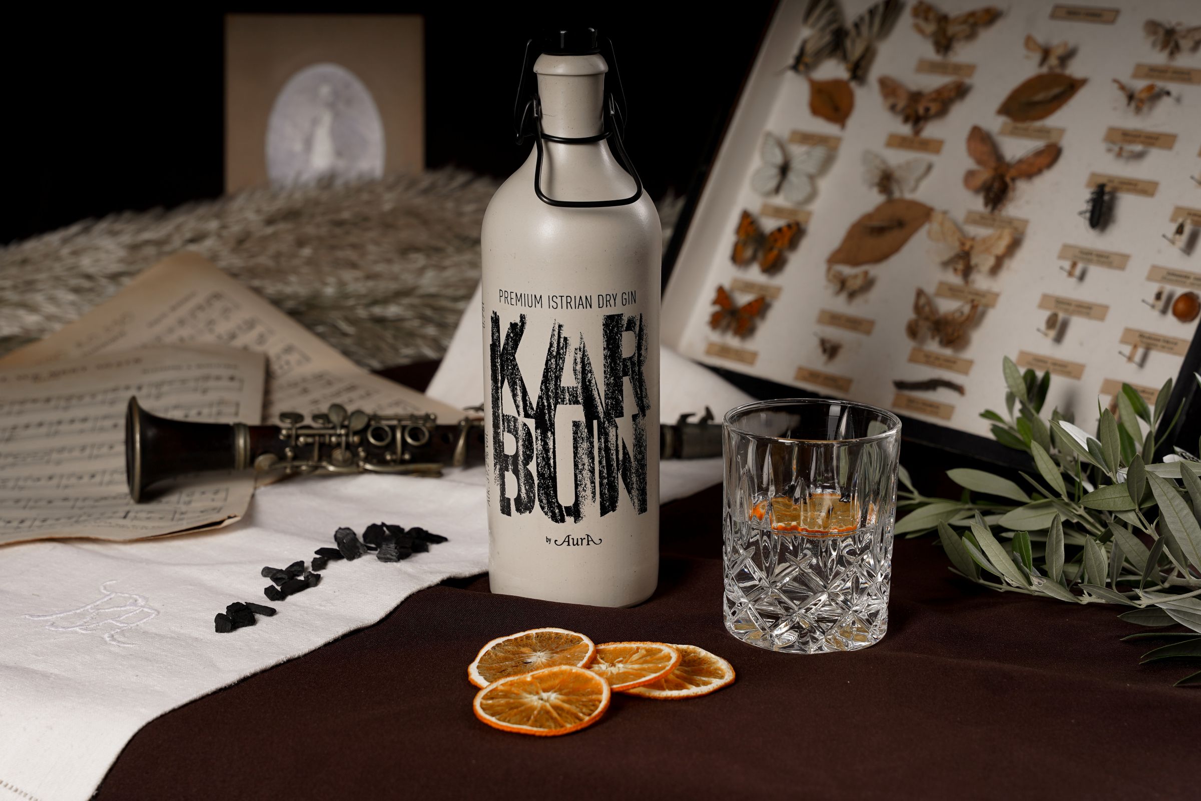 Gin karbun 0,7 l  - Aura