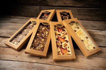 Cioccolato al latte mix di mirtilli rossi, nocciole e arancia 120g - Aura