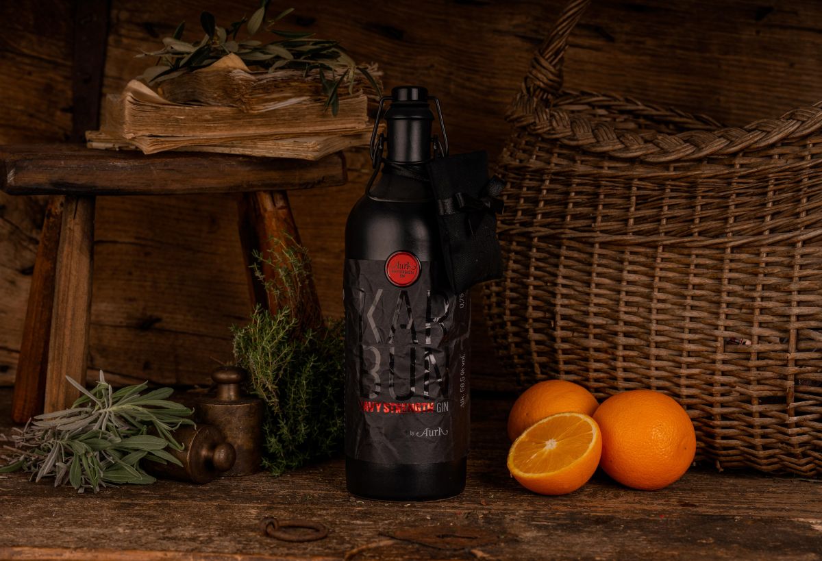 Gin Karbun Navy Strength 0,7 l  - Aura